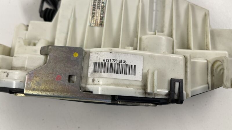 2217201635 / A2217201635 / A 221 720 16 35 1635 07-13 MERCEDES W221 S CLASS PASSENGER RIGHT FRONT DOOR LOCK LATCH ACTUAT