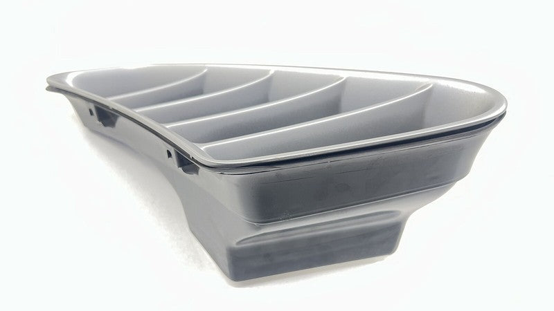 987.504.750.01 / 987 504 750 01 / 98750475001 05-12 PORSCHE BOXSTER S 987 RIGHT SIDE QUARTER PANEL AIR VENT 98750475001