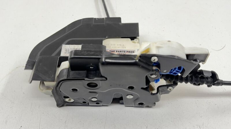 4W0 839 016 A / 4W0839016A / 4W0 839 016 / 4W0839016 13-18 BENTLEY FLYING SPUR PASSENGER RIGHT REAR DOOR LATCH LOCK ACTU