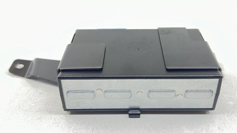 7 840 414 / 7840414 06-10 BMW M6 E63 E64 ELECTRONIC SUSPENSION DAMPER CONTROL MODULE OEM