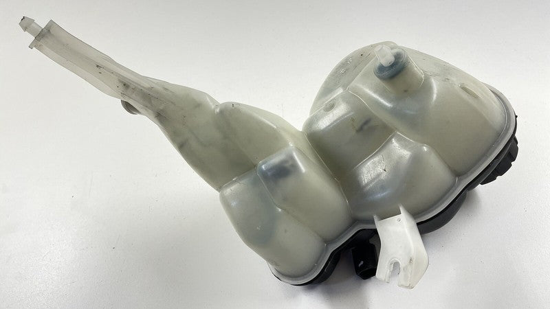 2215000349 / A2215000349 / A 221 500 03 49 0349 07-13 MERCEDES BENZ S550 W221 COOLANT RESERVOIR OVERFLOW EXPANSION BOTTL