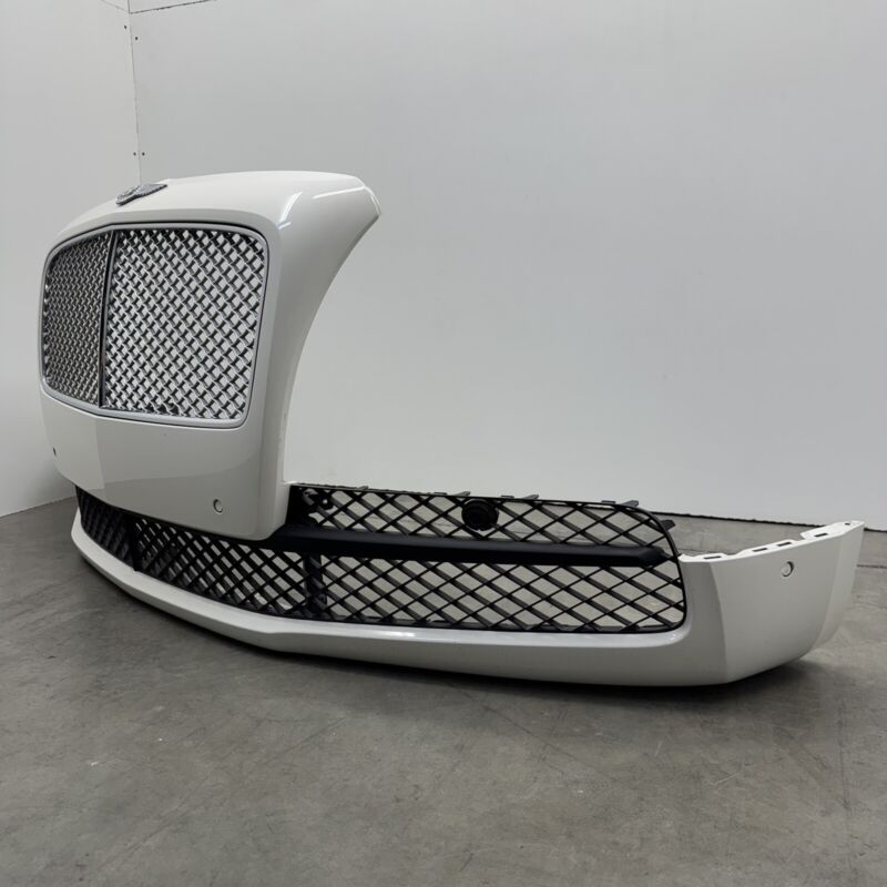 4W0.807.221 / 4W0 807 221 / 4W0807221 13-18 BENTLEY FLYING SPUR FRONT BUMPER COVER COMPLETE WITH GRILLS & SENSORS OEM