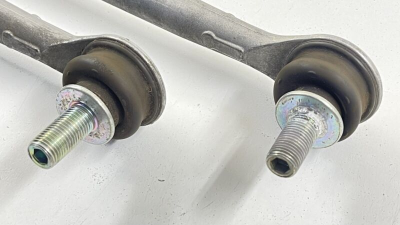 19-22 LEXUS ES300H FRONT ANTI ROLL SWAY BAY STABILIZER END LINK PAIR OEM