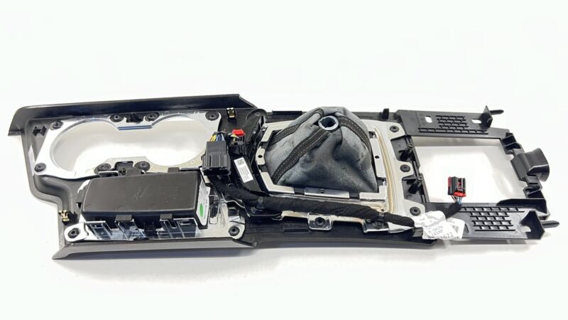 87828564 22-24 CADILLAC CT5 V BLACKWING MANUAL SHIFT BOOT SURROUND PANEL CARBON FIBER OEM