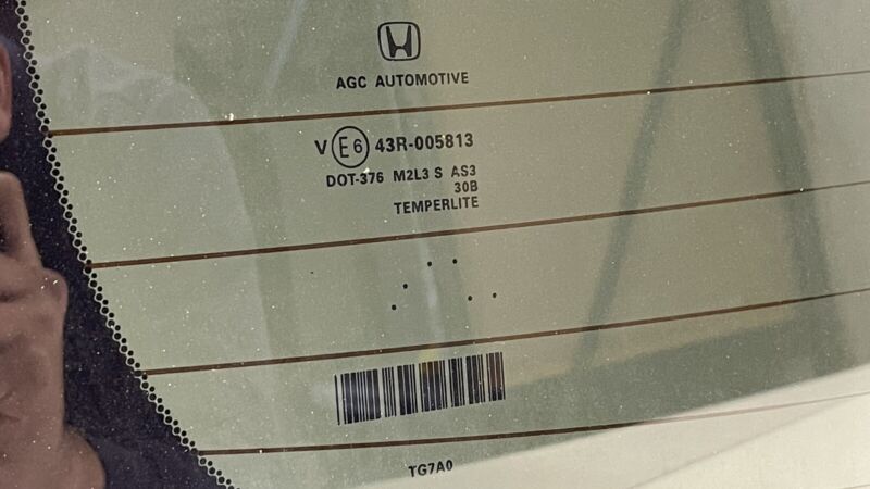 43R-005813 / 43R 005813 / 43R005813 16-18 HONDA PILOT REAR TAILGATE LIFTGATE GLASS WINDOW HEATED 43R-005813 OEM