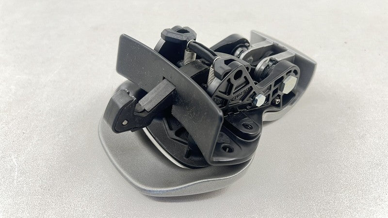 987.561.017.00 / 987 561 017 00 / 98756101700 05-12 PORSCHE BOXSTER 987 CONVERTIBLE ROOF TOP LATCH HANDLE 98756101700 OE