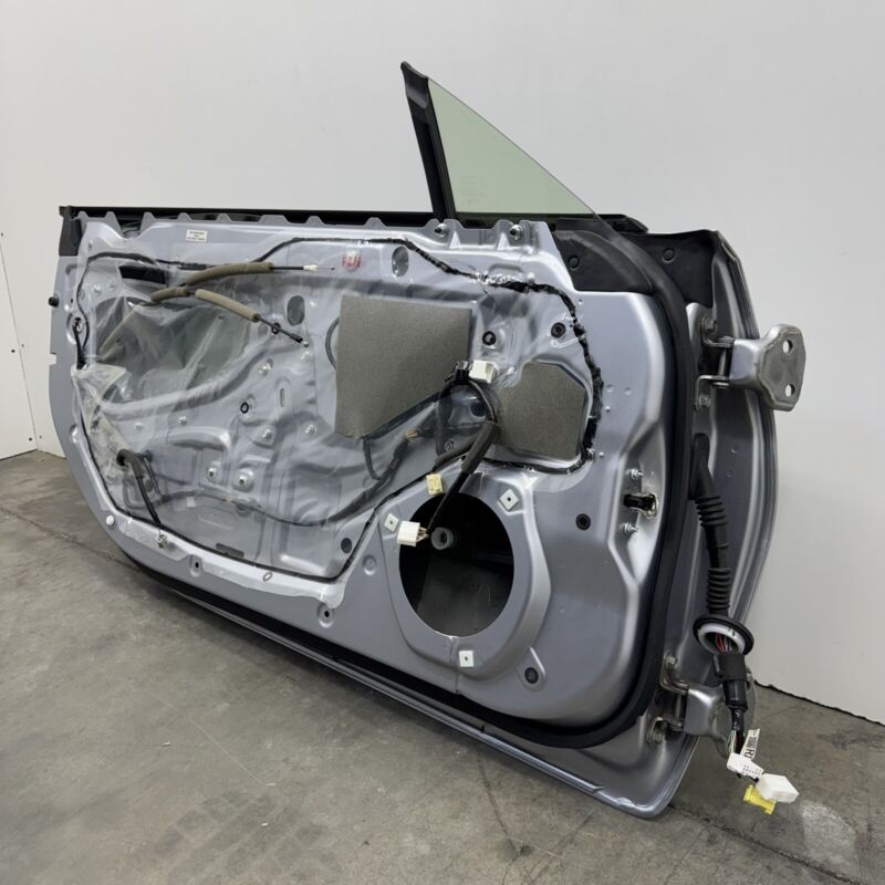 Does not apply 22-25 TOYOTA GR86 SUBARU BRZ DRIVER LEFT DOOR COMPLETE WITH GLASS SILVER OEM
