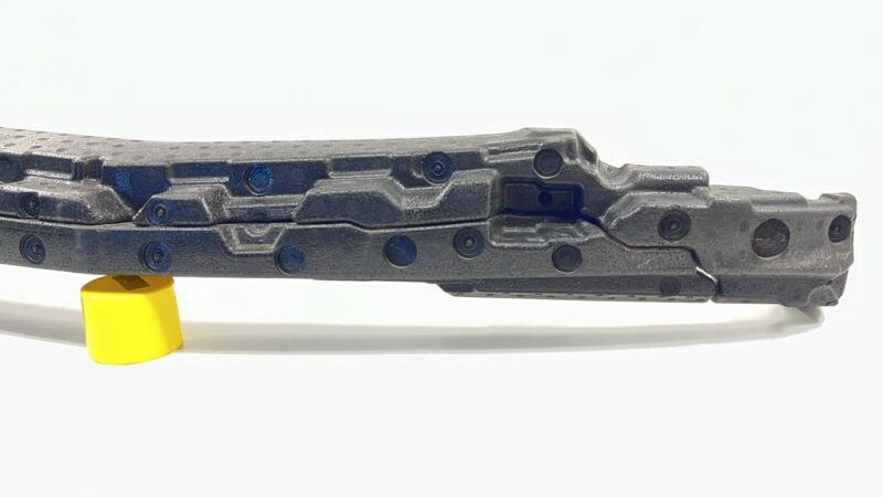 84433199 22-24 CADILLAC CT4 V BLACKWING FRONT REINFORCEMENT BAR IMPACT ABSORBER FOAM OEM