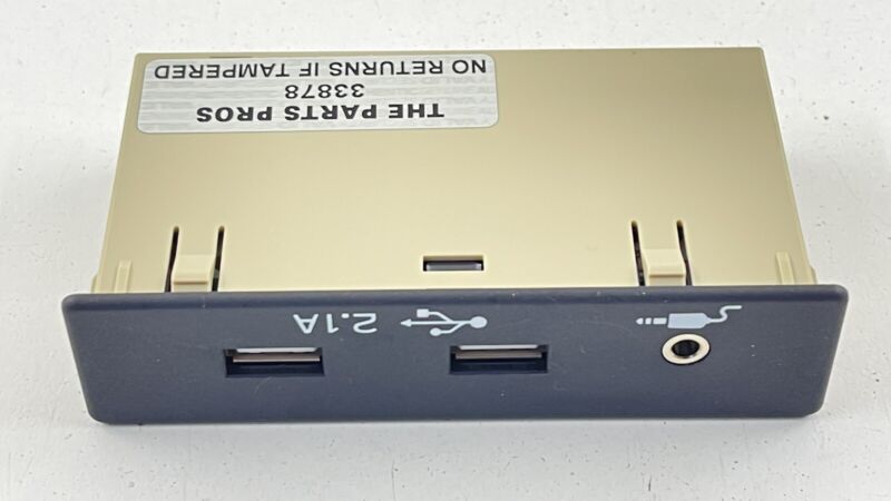 86257VC000 / 86257 VC000 22-23 SUBARU WRX AUXILIARY AUX USB JACK INPUT PORT 86257VC000 OEM