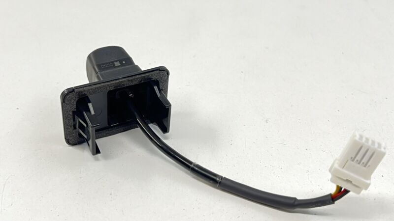 86267VC110 22-24 SUBARU WRX TRUNK REAR VIEW REVERSE BACKUP BACK UP CAMERA 86267VC110 OEM