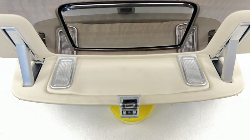 3W5 881 268 B / 3W5881268B 13-18 BENTLEY FLYING SPUR LEFT FRONT SEAT FOLDING PICNIC TABLE TRAY MIRROR OEM