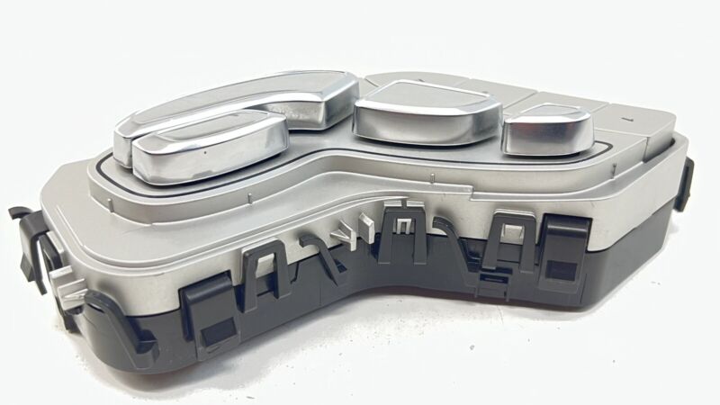 A 213 905 73 02 7302 / A2139057302 / 2139057302 15-21 MERCEDES-BENZ C63S DRIVER LEFT FRONT SEAT CONTROL SWITCH OEM