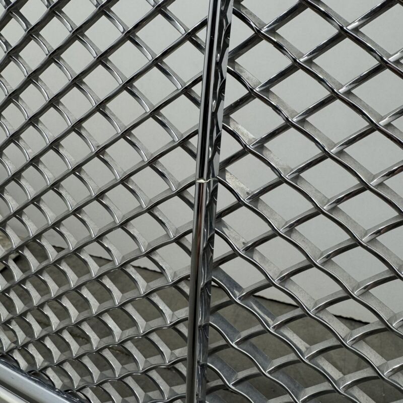 4W0.807.221 / 4W0 807 221 / 4W0807221 13-18 BENTLEY FLYING SPUR FRONT BUMPER COVER COMPLETE WITH GRILLS & SENSORS OEM