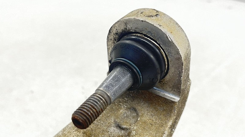 10326694 01-04 CORVETTE C5 Z06 RIGHT FRONT SPINDLE KNUCKLE HUB WITH CONTROL ARM SET OEM