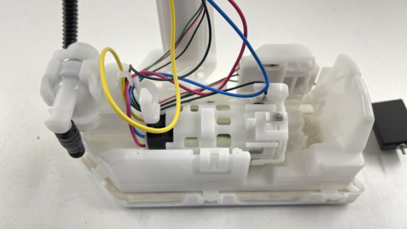 89461-48020 / 89461 48020 / 8946148020 19-22 LEXUS ES300H GAS TANK FUEL PUMP SENDING UNIT 77020-06740 OEM