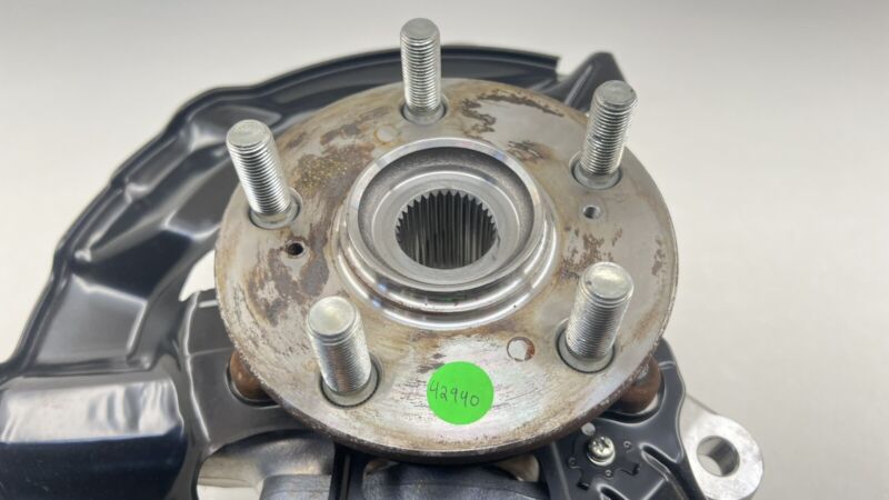 NTFR2Q9400360 24-25 ACURA INTEGRA TYPE S PASSENGER RIGHT FRONT SPINDLE KNUCKLE HUB BEARING OEM