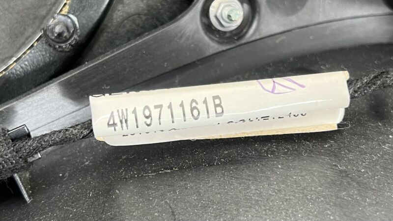 4W0 819 869 / 4W0819869 13-18 BENTLEY FLYING SPUR DRIVER LEFT FRONT DOOR PANEL COVER TRIM OEM