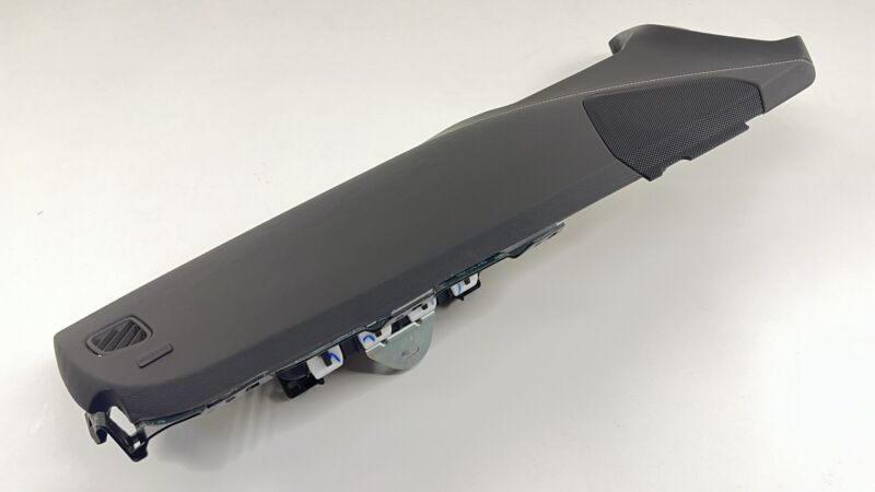 1GA1663780 22-24 CADILLAC CT4 V BLACKWING DASHBOARD PANEL COVER TRIM W/ AIRBAG AIR BAG OEM