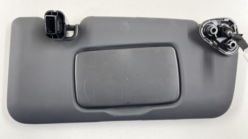 22-23 SUBARU WRX PASSENGER RIGHT FRONT SUNVISOR SUN VISOR SHADE BLACK OEM