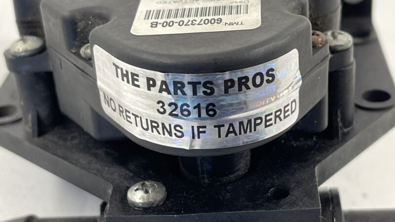 6007370-00-B / 6007370 00 B / 600737000B 17-20 TESLA MODEL S ELECTRIC 4 WAY PORT ACTUATOR VALVE MODULE 6007370-00-B OEM