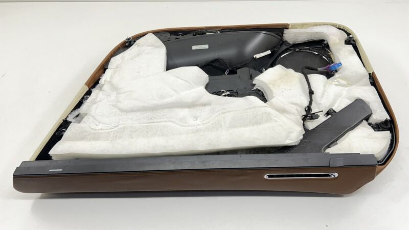 4W0 819 869 / 4W0819869 13-18 BENTLEY FLYING SPUR DRIVER LEFT FRONT DOOR PANEL COVER TRIM OEM