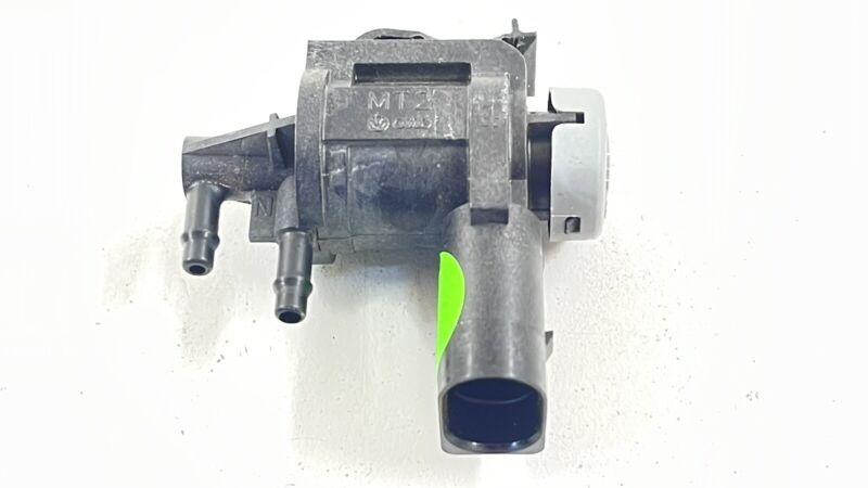 1K0.906.283.A / 1K0 906 283 A / 1K0906283A 17-22 AUDI R8 PLUS PURGE VACUUM SOLENOID VALVE 1K0 906 283 A OEM