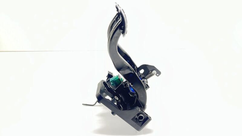 6G33-2450-AE / 6G33 2450 AE / 6G332450AE 07-17 ASTON MARTIN VANTAGE MANUAL TRANSMISSION CLUTCH BRAKE PEDAL ASSEMBLY OEM