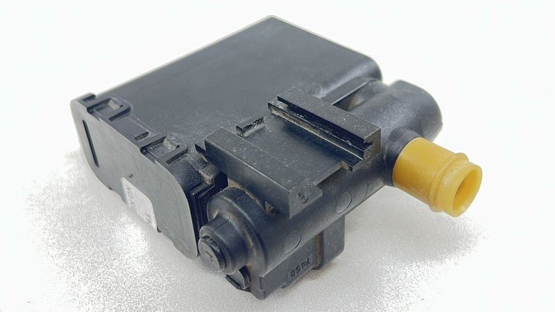 17098136 01-04 CHEVROLET CORVETTE C5 Z06 FUEL EVAP VAPOR CHARCOAL EMISSION MODULE OEM