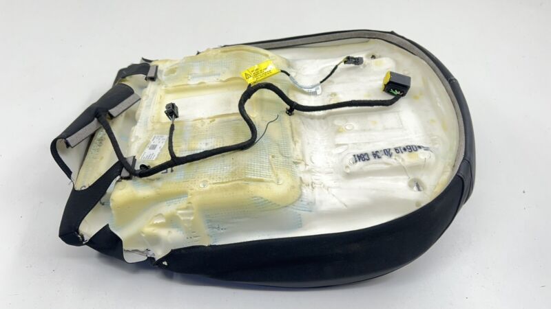 8 811 617 / 8811617 20-23 TOYOTA SUPRA PASSENGER RIGHT FRONT LOWER SEAT CUSHION COVER 9418606 OEM