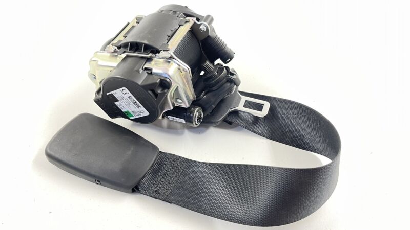 280621 20-23 TOYOTA SUPRA PASSENGER RIGHT FRONT SEATBELT SEAT BELT RETRACTOR OEM