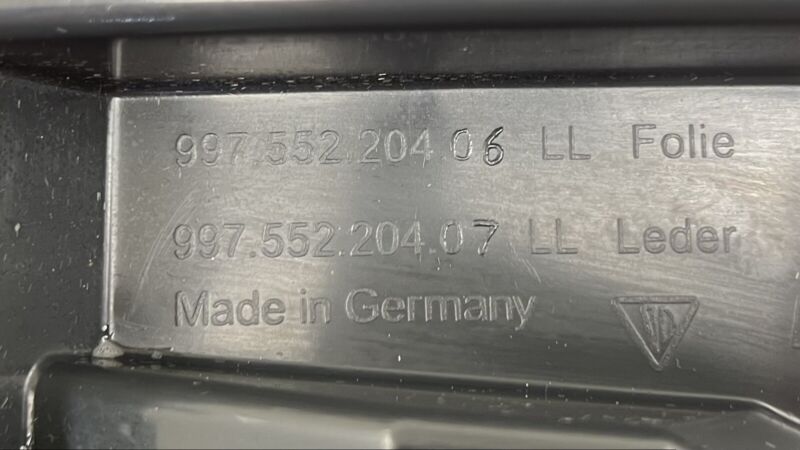 997.552.204.06 / 997 552 204 06 / 99755220406 05-08 PORSCHE BOXSTER CAYMAN 987 GLOVE BOX STORAGE COMPARTMENT TERRACOTTA