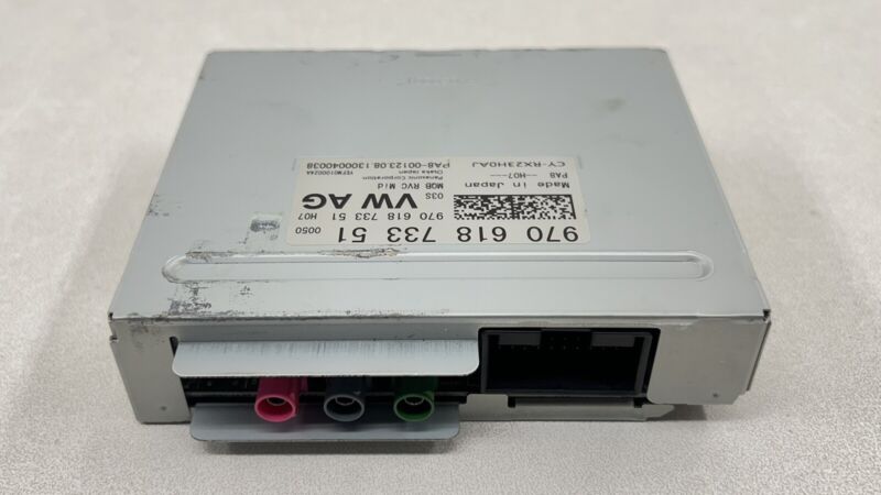 970.618.733.51 / 970 618 733 51 / 97061873351 10-16 PORSCHE PANAMERA REAR VIEW BACK UP CAMERA CONTROL MODULE 97061873351