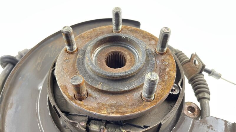 03-06 MITSUBISHI EVOLUTION 8 9 DRIVER LEFT REAR SPINDLE KNUCKLE HUB BEARING OEM