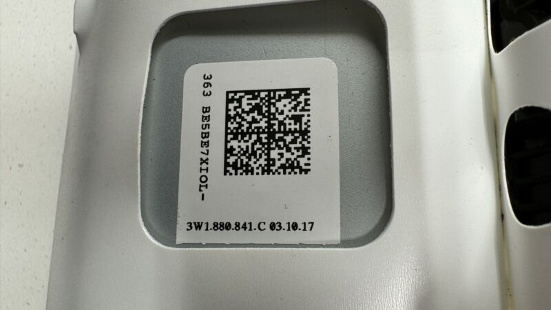 3W1 858 931 A / 3W1858931A 13-18 BENTLEY FLYING SPUR DRIVER LEFT FRONT KNEE AIRBAG AIR BAG SRS OEM