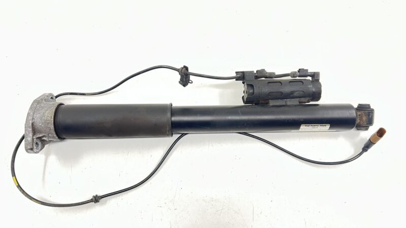 2053201300 / A2053201300 / A 205 320 13 00 1300 15-21 MERCEDES-BENZ C63S AMG W205 DRIVER LEFT REAR STRUT SHOCK ABSORBER