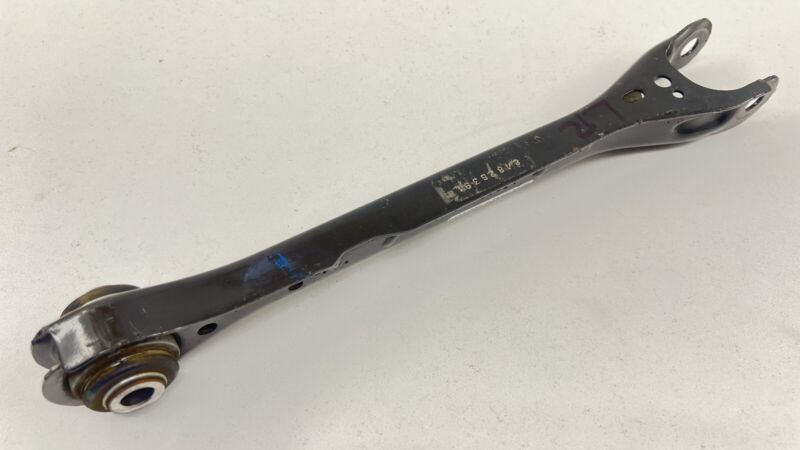 84382226 16-24 CHEVROLET CAMARO ZL1 DRIVER LEFT REAR CONTROL ARM SET OEM