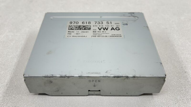 970.618.733.51 / 970 618 733 51 / 97061873351 10-16 PORSCHE PANAMERA REAR VIEW BACK UP CAMERA CONTROL MODULE 97061873351