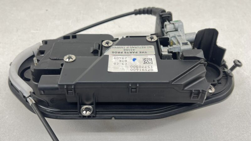 15770300 06-10 BMW M6 E63 E64 RIGHT FRONT EXTERIOR DOOR HANDLE ASSEMBLY 15770300 OEM