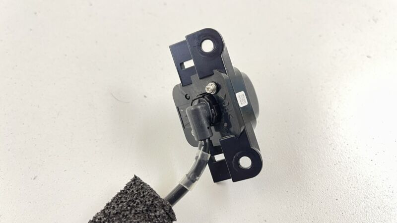 86267CC000 22-23 SUBARU BRZ REAR VIEW CAMERA REVERSE CAMERA 86267CC000 OEM