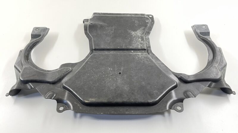 2045243230 / A2045243230 / A 204 524 32 30 3230 14-17 MERCEDES E550 W207 REAR ENGINE SPLASH GUARD SHIELD COVER TRIM TRAY
