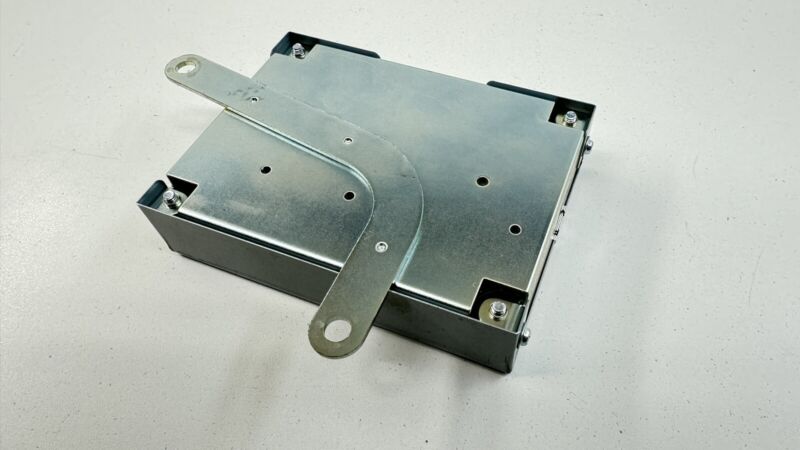 32520AA332 15-17 SUBARU WRX STI DIFFERENTIAL CONTROL MODULE DCCD 32520AA332 OEM