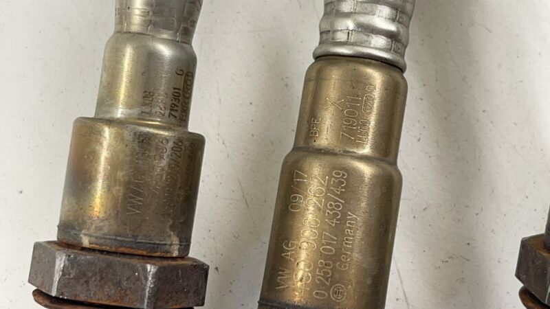 4S0 906 262 / 4S0906262 17-22 AUDI R8 V10 AIR FUEL RATIO EXHAUST OXYGEN O2 SENSOR SET OF 4 OEM