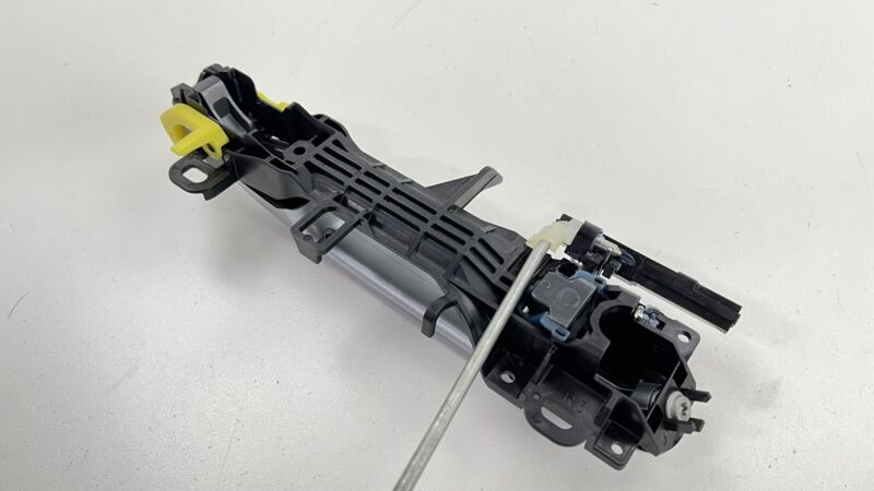 Does Not Apply 15-19 SUBARU WRX OR STI PASSENGER RIGHT FRONT DOOR GRIP GRAB HANDLE SILVER OEM