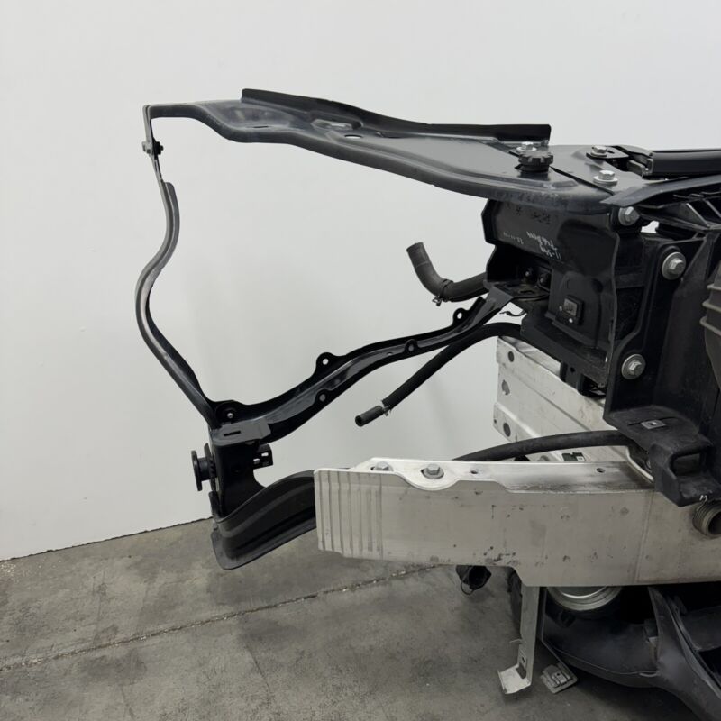 12-18 MERCEDES BENZ CLS550 W218 RADIATOR SUPPORT REINFORCEMENT BAR ASSEMBLY OEM