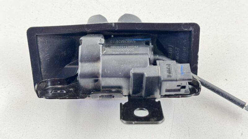 DS73-431F98-DC / DS73 431F98 DC / DS73431F98DC 15-23 FORD MUSTANG GT REAR TRUNK LOCK LATCH RELEASE MECHANISM FR3B6343282