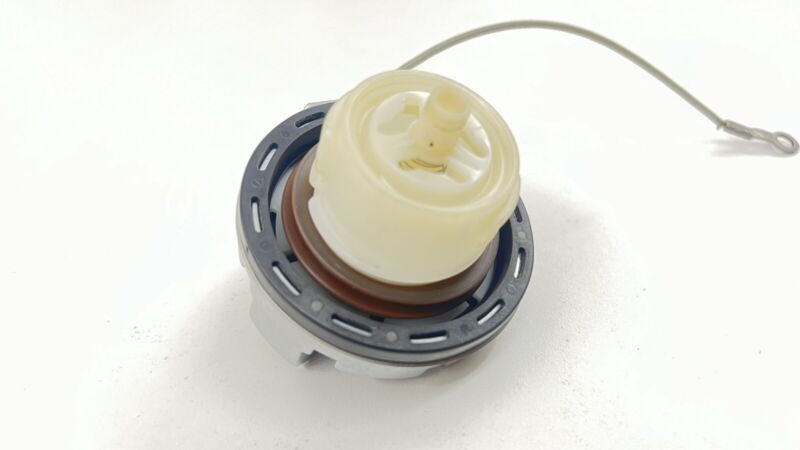 Does Not Apply 07-17 ASTON MARTIN VANTAGE FUEL TANK GAS CAP COVER LID FILLER NECK CAP OEM