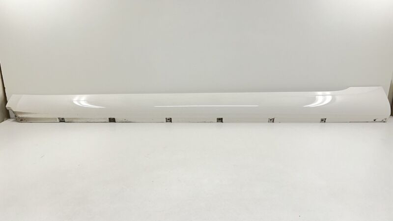 4W0.853.199 / 4W0 853 199 / 4W0853199 13-18 BENTLEY FLYING SPUR DRIVER LEFT SIDE SKIRT ROCKER PANEL COVER TRIM OEM