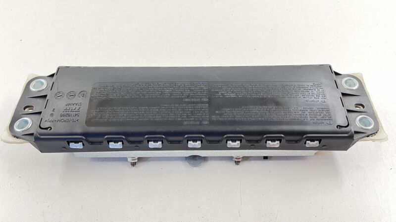 670008162 14-23 MASERATI GHIBLI LEFT FRONT LOWER KNEE AIRBAG AIR BAG SRS 670008162 OEM