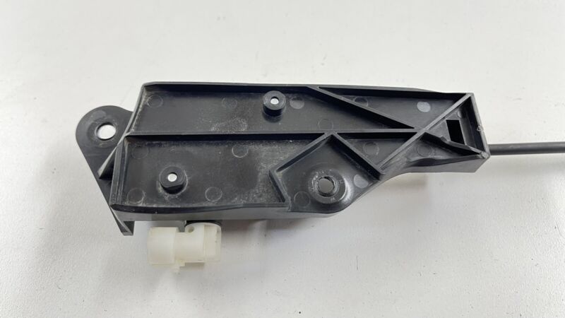 1098789-00-C / 1098789 00 C / 109878900C 17-20 TESLA MODEL 3 DRIVER LEFT FRONT HOOD FRONT LOCK ACTUATOR 1098789-00-C OEM