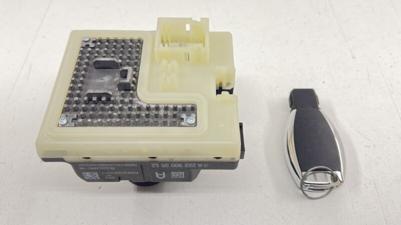 A 222 900 35 12 3512 / A2229003512 / 2229003512 15-21 MERCEDES-BENZ C63S W205 IGNITION SWITCH WITH KEY A 222 900 35 12 O